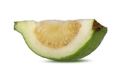 Guava beyaz arkaplanda izole edildi