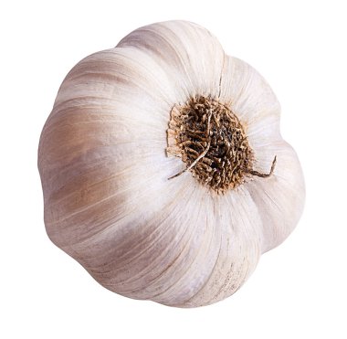 Beyaz arkaplanda sarımsak izole edilmiş.