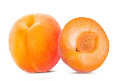 Kayısı beyaz arkaplanda izole edildi