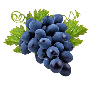 Beyaz arkaplanda taze yeşil üzümler izole edilmiş.