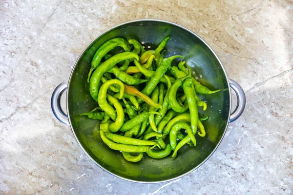 Shishito biber kapsicum Annuum japonsea, veya Japon tatlı biberi, baharatlı ve çok lezzetli değil.