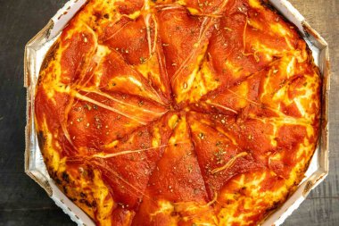 Dünyadaki en özgün, ikonik ve benzersiz pizza Braslia, DF 'den gelen Dom Bosco pizzasıdır. Sadece yumuşak, yumuşak hamurlu peynir, domates sosu ve keklikotundan yapılır. 1960 'tan beri değişmedi.