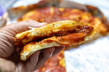 Dünyadaki en özgün, ikonik ve benzersiz pizza Braslia, DF 'den gelen Dom Bosco pizzasıdır. Sadece yumuşak, yumuşak hamurlu peynir, domates sosu ve keklikotundan yapılır. 1960 'tan beri değişmedi.