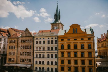 eski binalar Prag'da görüntülemek