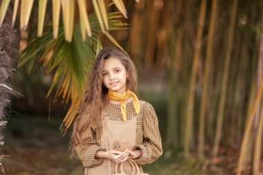 Brezilyalı kızlar hindistan cevizi suyu içme