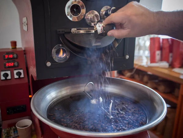 Fresh Coffee Beans Freshly Roasted Spinning Cooler Professional Machine — Stock Photo, Image