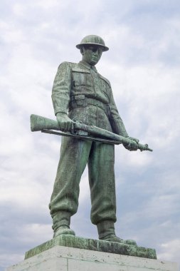 Danimarka, Kopenhag 'daki Birinci Dünya Savaşı sırasında bir askerin anısına dikilmiş anıt heykeli.