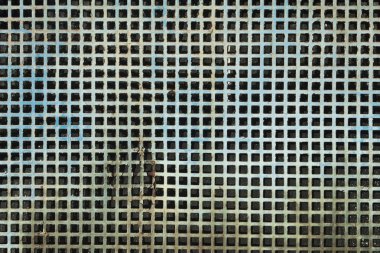 Açık havada doku metalik Meydanı meshed paneli hasarlı