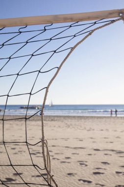 Ayrıntı Calpe, Alicante, İspanya plajda voleybol net