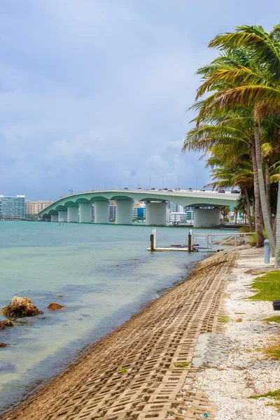 John Ringlng Bridge da Bird Key Park - Sarasota Florida — Foto Stock