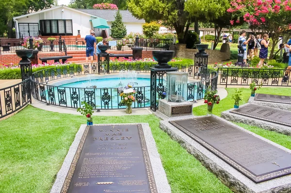 Memorial Gardens at Graceland — Stock Photo, Image