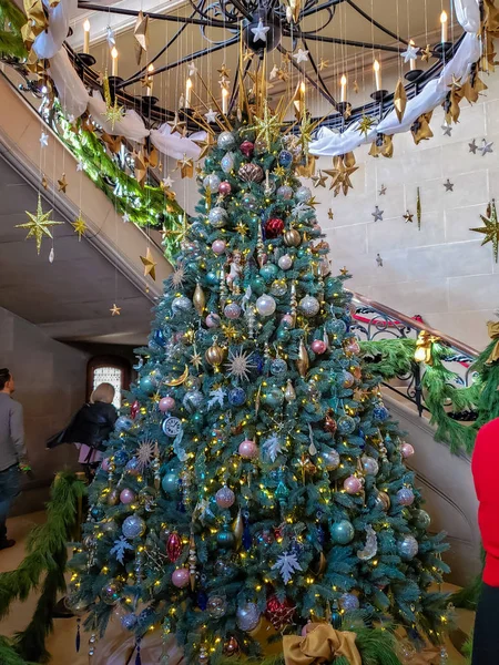 Biltmore Estate Staircase Kerstboom — Stockfoto