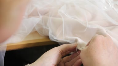 iğne ve iplik, Close-Up nakış deseni. Dikiş şık gelinlik donatımı. El yapımı