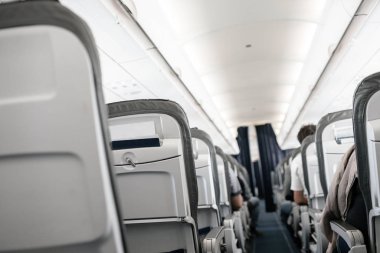 Boş uçak koltuk kabin. Modern Uçak koltuklarda perspektif. Ulaşım kavramı. Uzun mesafe uluslararası uçak uçuş