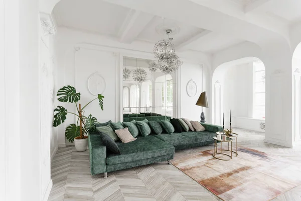 Morning in luxurious light interior in the Baroque style. Bright and clean interior design of a luxury living room with parquet wood floors, fireplace, sofa and houseplant. Stucco on walls — Stock Photo, Image