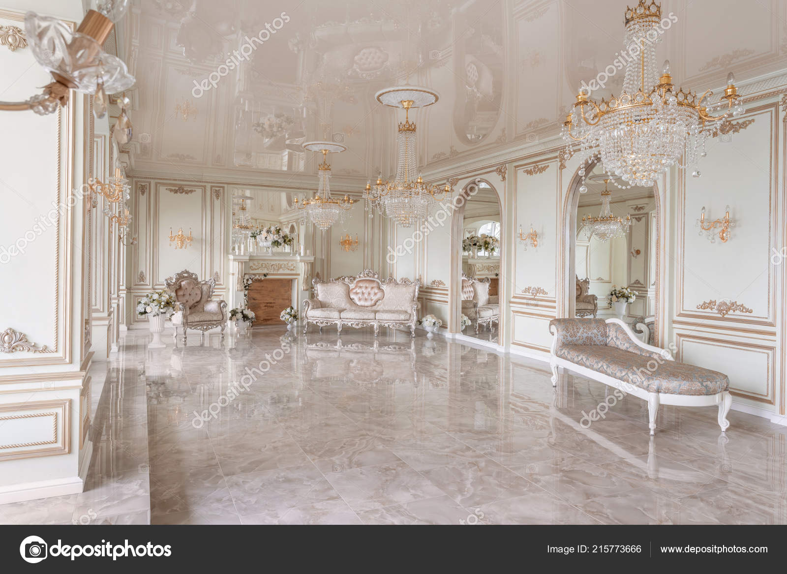 https://st4.depositphotos.com/7553240/21577/i/1600/depositphotos_215773666-stock-photo-morning-in-luxurious-light-interior.jpg