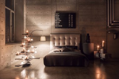 Loft tarzı gri renk ve ahşap el yapımı yılbaşı ağacı hediye ile modern boş yatak odası. sıcak ve rahat akşam