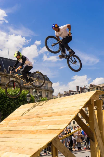 Paris France May 2018 Young Man Bmx Doing Tricks Freestyle — Stock Photo, Image