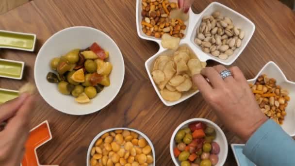 Group Friends Having Fun Eating Snacks — Stock Video