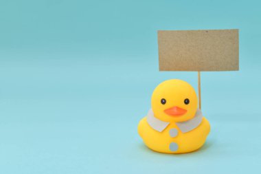 Geri bildirim kavramı, lastik ördek boş tabela tutuyorsun.