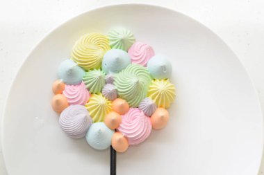 Bir çubuk üzerinde Pastel beze