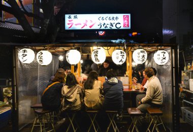 Yatai, yerel yemek standı, Fukuoka, Japonya