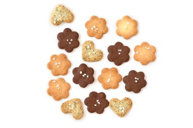 Beyaz arka planda ev yapımı küçük kurabiyeler - izole