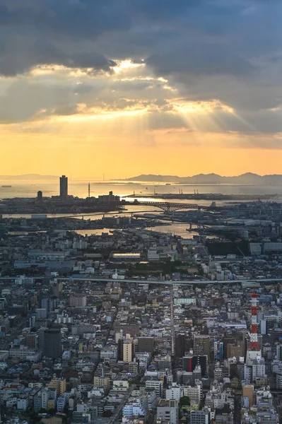 Paisaje urbano de Osaka al atardecer, Osaka, Japón — Foto de Stock