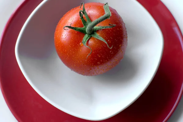 Juicy Tomato Red Plates — Stock Photo, Image