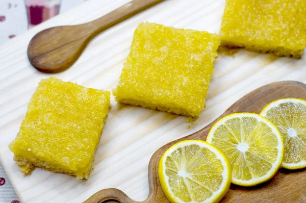 Tablo sulu limon limon pasta