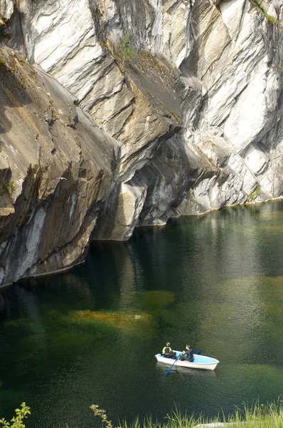 Gölde mermer ocağı