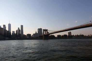 New York deniz ve Köprüsü manzaralı