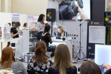 Rostov-on-Don, Rusya-16 Şubat 2019: Manikür ve işleme Fuarı 
