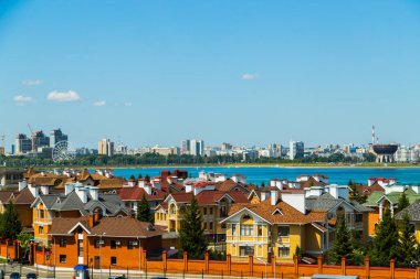 Panoramik manzaralı tarihi binalar