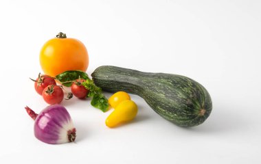 kabak ve onion.otted ahşap kürek üzerinde yapılmış bir kompozisyon