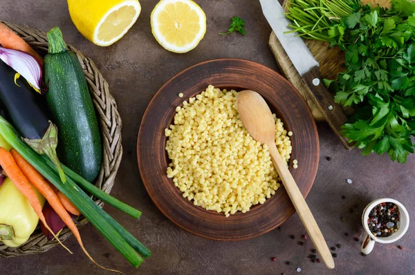 Délicieux Bouillie Utile Cous Cous Dans Une Plaque Argile Légumes — Photo