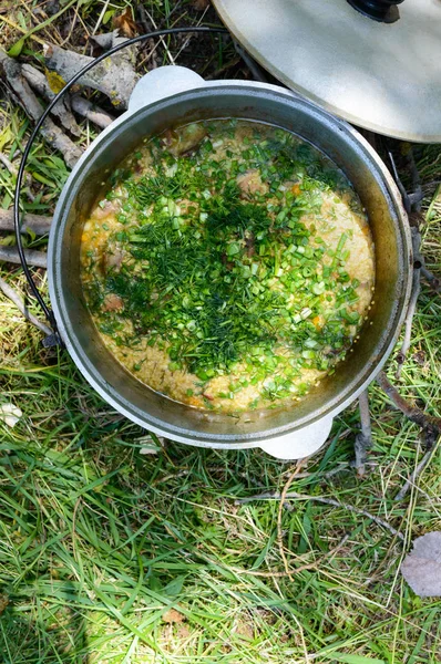 Deliciosa Papilla Cous Cous Con Carne Verduras Hierbas Frescas Una — Foto de Stock