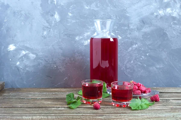 Raspberry Liqueur Glass Fresh Natural Ripe Organic Berries Green Leaves — Stock Photo, Image