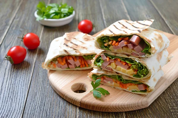 Lavash Rolls Vegetables Ham Cheese Tasty Breakfast Appetizer Wooden Board — Stock Photo, Image