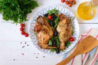 Kuru erikli fırında tavşan. Diyet menüsü. Düzgün beslenme. Üst görünüm