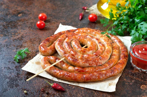 Delicious Homemade Sausages Baked Rings Skewers Cherry Tomatoes Oktoberfest Snack — Stock Photo, Image