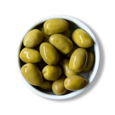 Yeşil zeytinli beyaz tencere. Beyaz arkaplanda izole