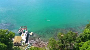Salvador, Bahia, Brezilya 'daki All Bay Saints' te yeşil şeffaf su videosu.