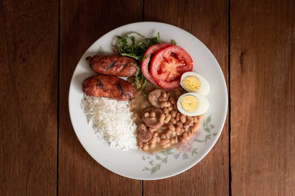 Traditioneel Gerecht Van Braziliaans Eten Rustieke Houten Achtergrond — Stockfoto