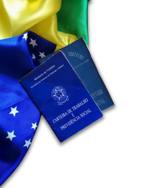 Brezilya Çalışma Kartı beyaz arka planda ve Brezilya bayrağında izole edilmiş. Portekiz Federatif Brezilya Cumhuriyeti, Çalışma Bakanlığı 'nda yazılmıştır. Çalışma ve Sosyal Güvenlik kartı. Brezilya iş konsepti. Boşluğu kopyala