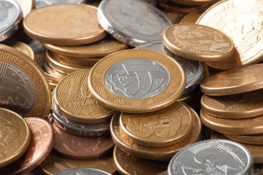 Gerçek para, Brezilya 'dan gelen para. Birkaç Brezilya sikkesiyle istifle