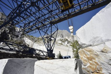 Carrara mermer ocağı beyaz mermer blokları