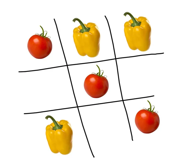 Spela Tic Tac Toe Med Tomat Och Paprika — Stockfoto