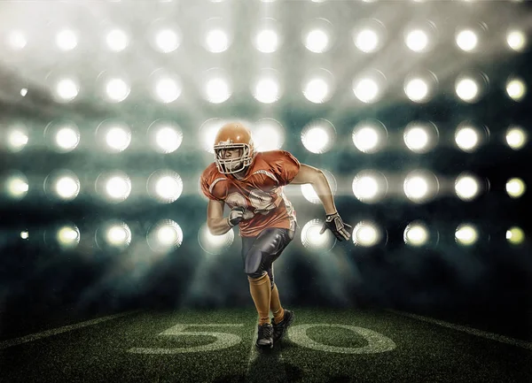 Amerikalı futbolcu iş başında