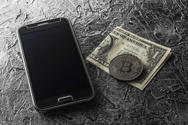 Teléfono Dólar Moneda Bitcoin Sobre Fondo Oscuro — Foto de Stock